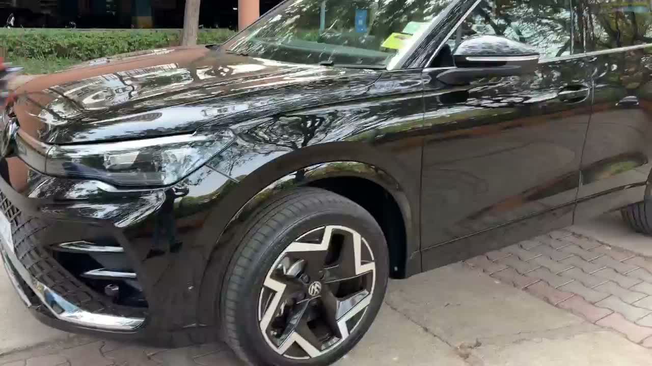 Paint correction pass under solutions light